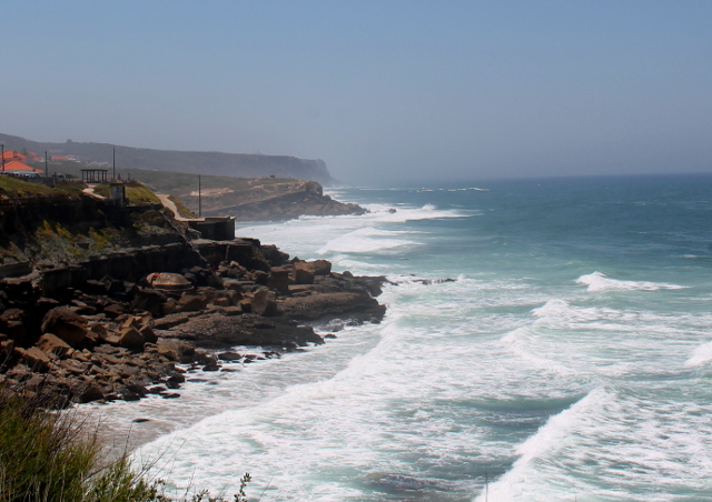 Sintra-Cascaisin luonnonpuiston etelänäkymiä.