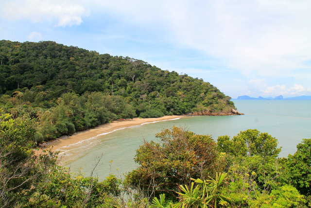 kansallispuiston hiekkaranta