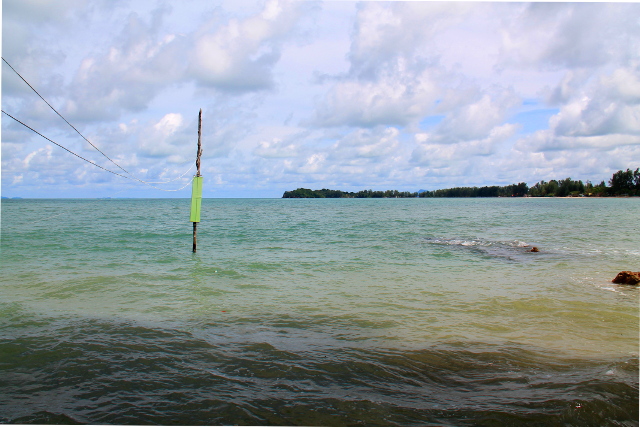 Nousuvesi Time for Limen edustalla Klong Daon rannalla. 