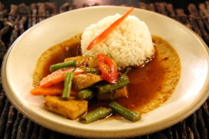 Time for Limen maistelumenussa saamamme paistetut vihannekset ja punacurrykastike. 