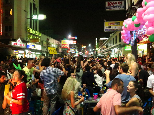 Khao Sanilla on uuden vuoden aikaan kova meno. 