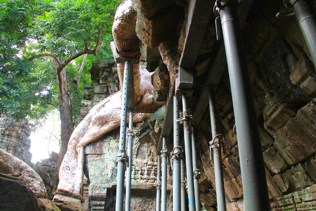 temppelin-tukipilarit