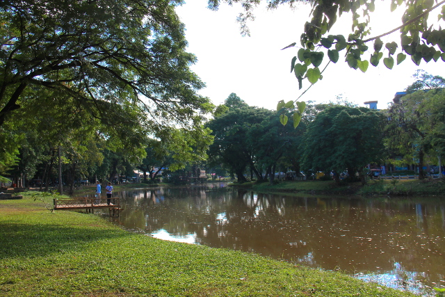 Tonlé Sap -joki päivällä. 