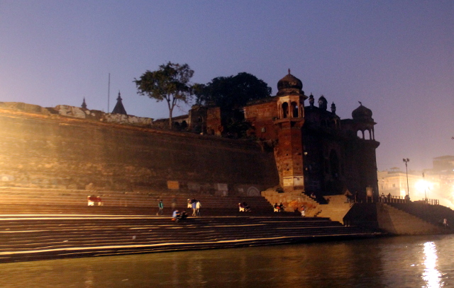 Prabhu ghat ja Chet Singh Ghatin palatsi.
