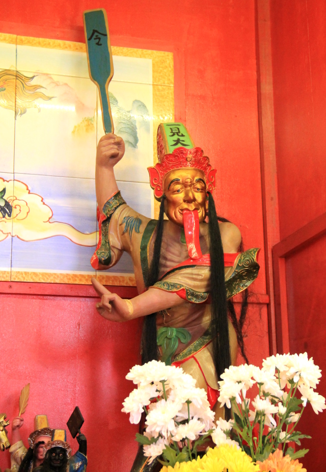 patsas-kiinalaistemppelissa-1